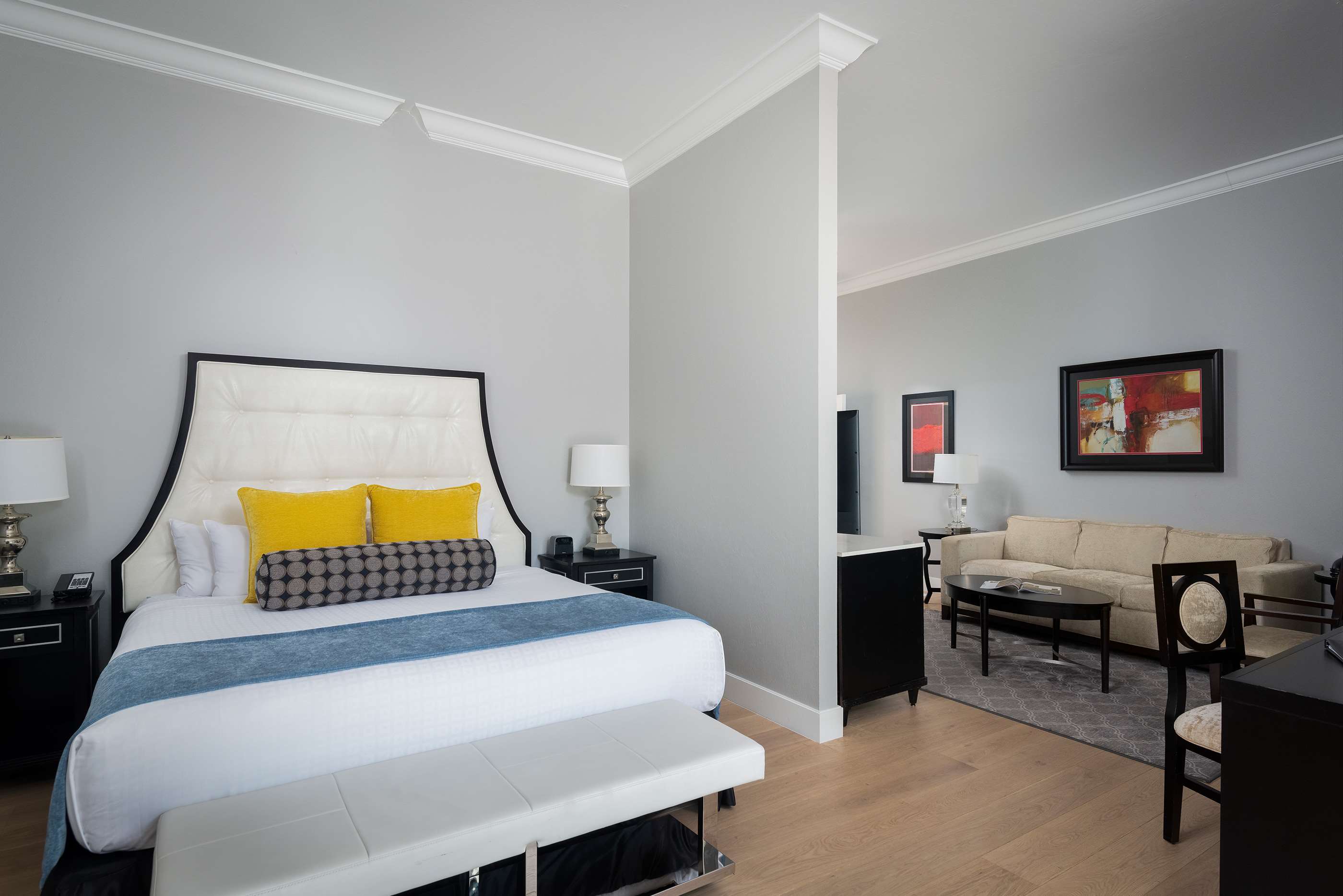 Naples Hotel Rooms \u0026 Suites | Best Hotels in Downtown Naples, image size:2800x1868